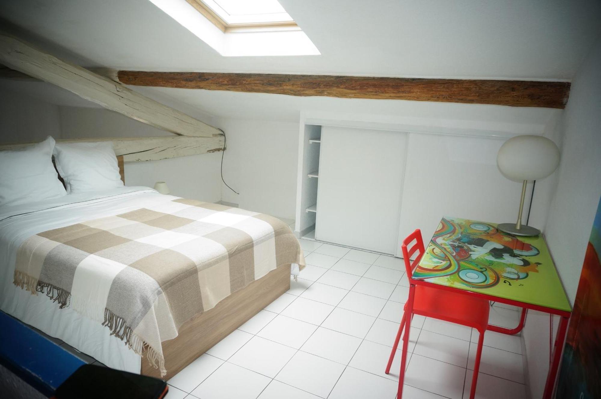 Lacour Apartment