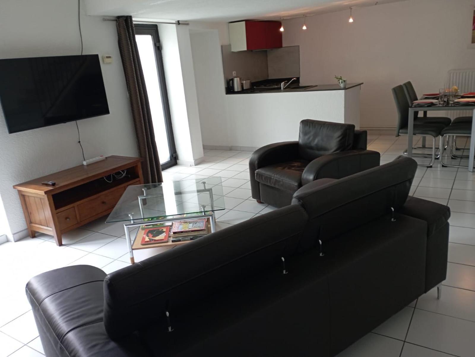 Lacour Apartment